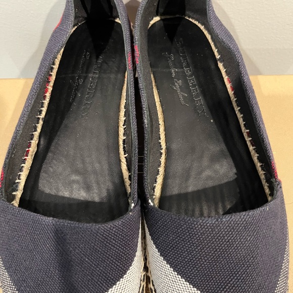 Burberry BRIT ESPADRILLES HODGESON FLAT
ESPADRILLE - Picture 4 of 4